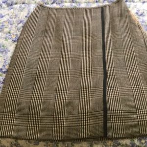 Brooks Brothers wool skirt with black piping